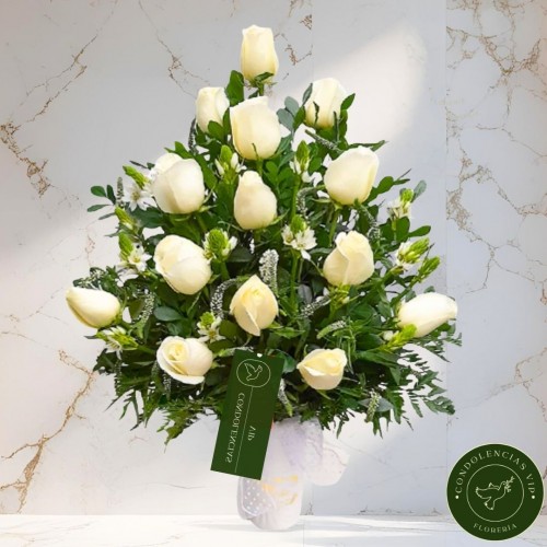 ARREGLO X 12 ROSAS